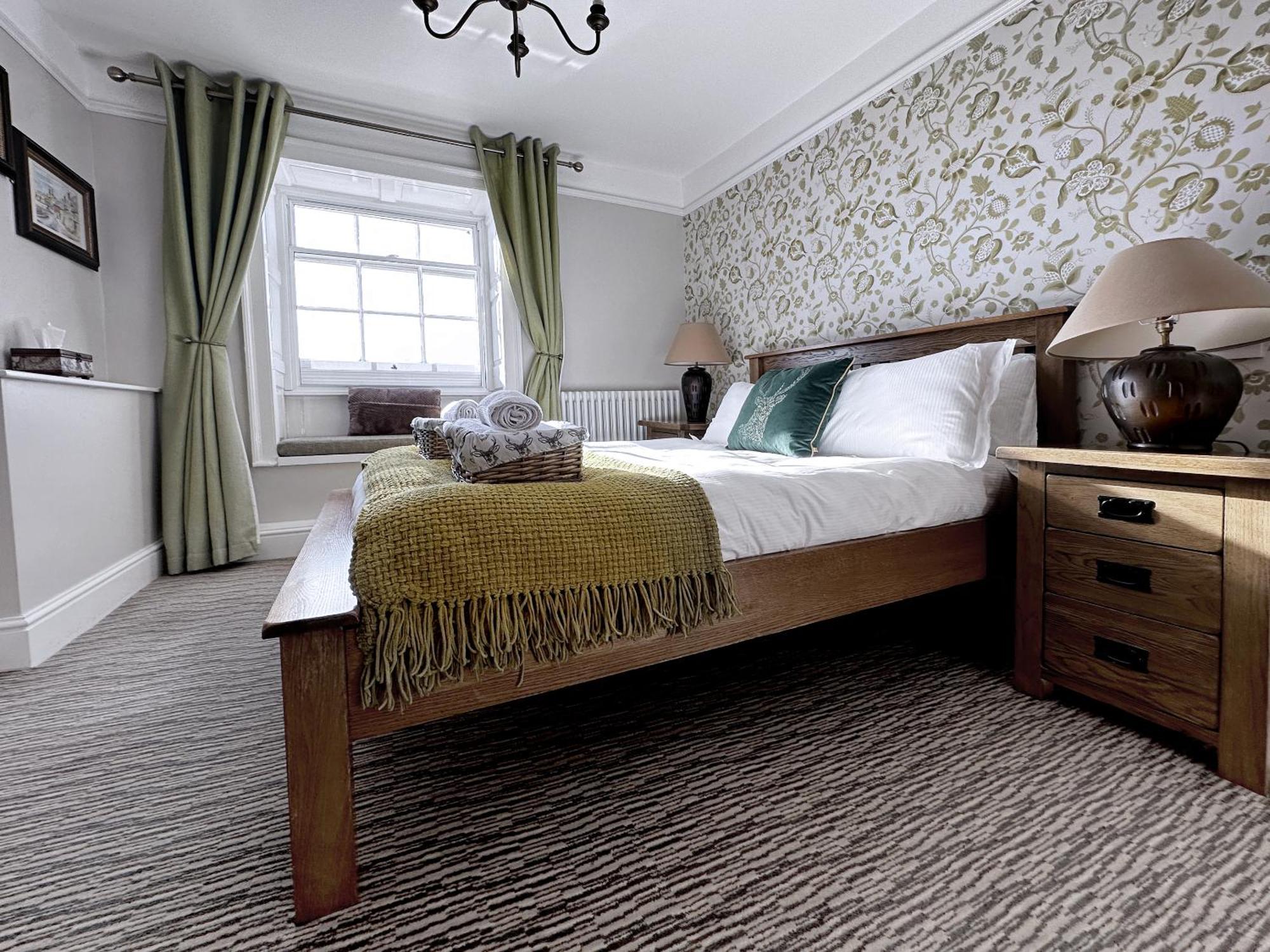 The Crown At Marnhull Hotel Sturminster Newton Room photo